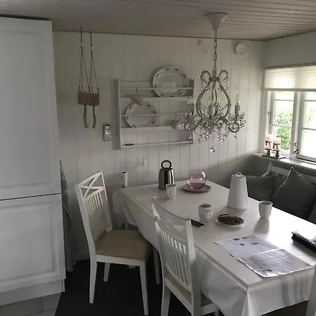Stunning In With 3 Bedrooms, Internet And Sauna *