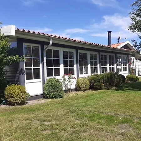 Stunning In With 3 Bedrooms, Internet And Sauna *