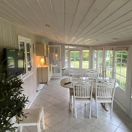 Stunning In With 3 Bedrooms, Internet And Sauna Holiday home *